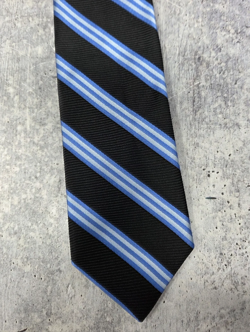 Brooks Brothers Black Blue White Diagonal Striped Silk Tie